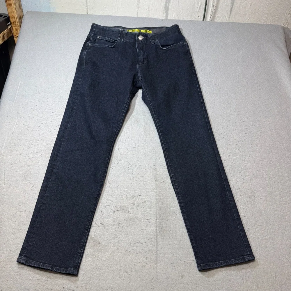 Lee Extreme Motion Jeans Mens 33x32 Dark Blue Excellent Athletic Fit Tapered Leg